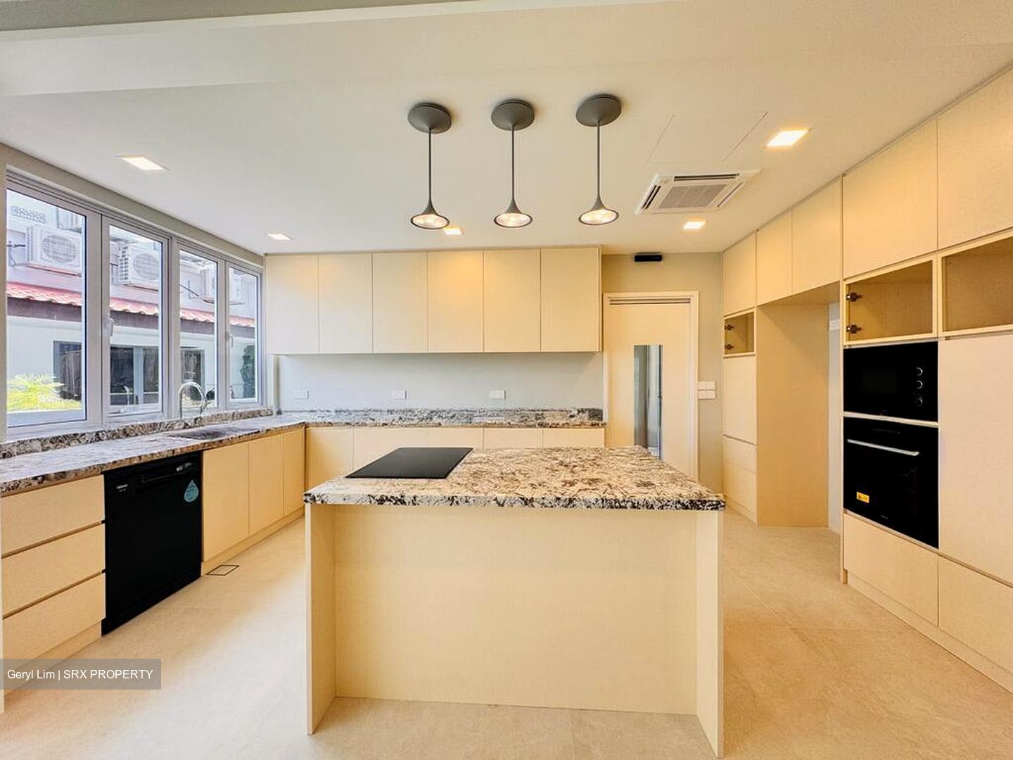 Lorong L Telok Kurau (D15), Detached #593544361